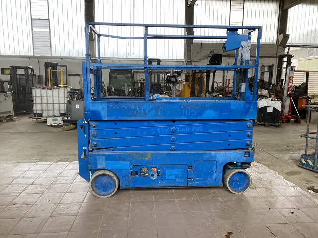 Piattaforma verticale elettrica, altezza lavoro 10m